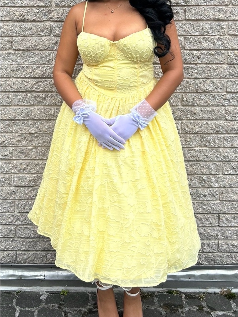💎 Yellow Lace Midi Dress with Spaghetti Straps